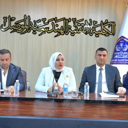 السيدة-رئيس-الجامعة-التقنية-الشمالية-وعميد-الكلية-التقنية-الهندسية-من-موقع-ادنى-تعقد-اجتماعاً-بتدريسي-الكلية-.-.jpg
